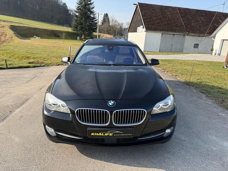 Gebraucht BMW 525 Sport Line 218 PS (160 kW) 2012 Schwarz Kombi