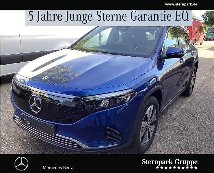 lack spektralblau Gebraucht 2024 Mercedes EQA250+ Progressive SUV | 36.980 € (Fairer Preis) - Bild 1/4