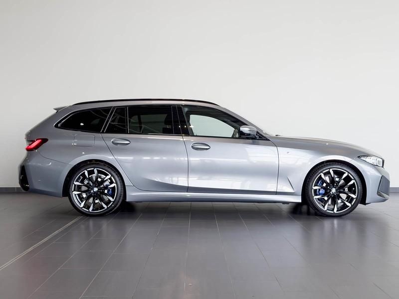Gebraucht BMW 320 M Sport 184 PS (135 kW) 2025 Metallic Kombi