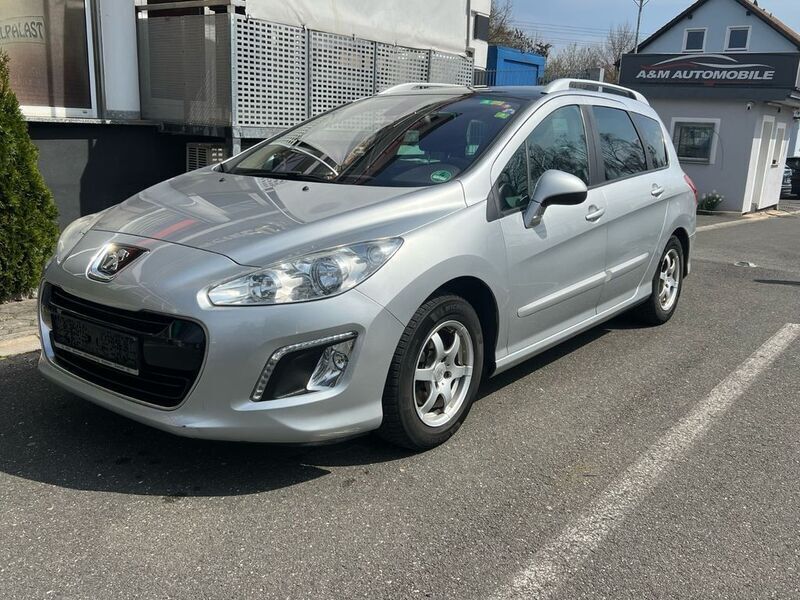 Grau Gebraucht 2012 Peugeot 308 Active Kombi | 2.400 € (Guter Preis) - Bild 1/4