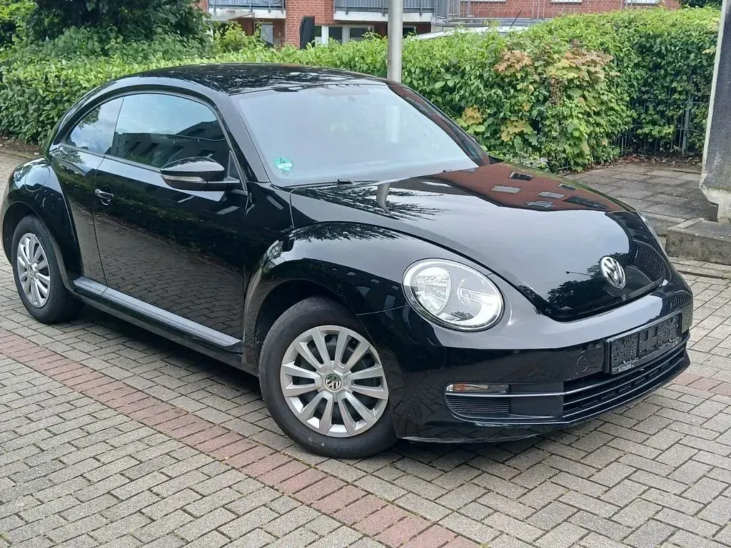 Gebraucht VW Beetle Design 105 PS (77 kW) 2014 Schwarz Kleinwagen