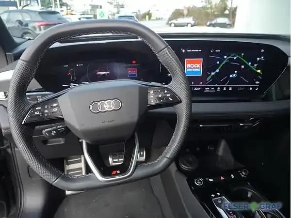 Gebraucht Audi e-tron Ambiente 225 kW (306 PS) 2025 Daytonagrau perleffekt SUV
