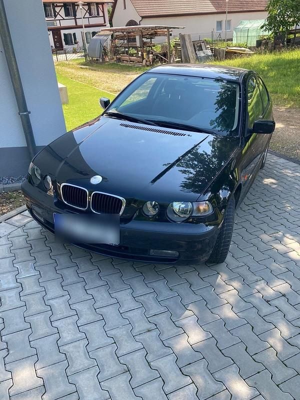 Gebraucht BMW 316 115 PS (84 kW) 2003 Schwarz Coupé