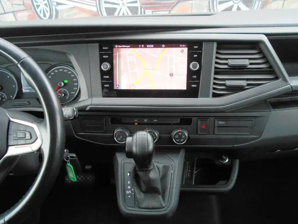Gebraucht VW Multivan Family 150 PS (110 kW) 2020 Grau Van / Kleinbus