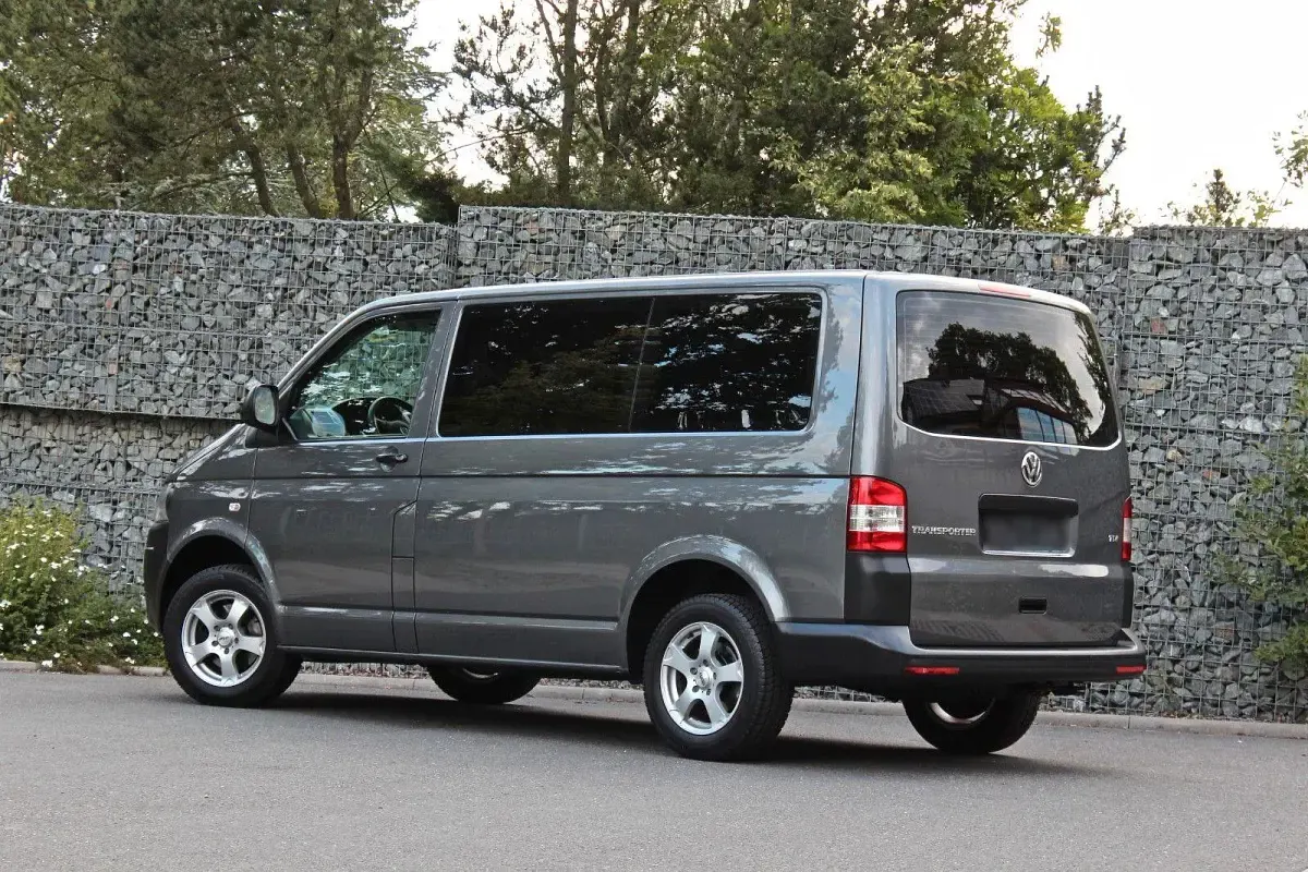 Usata VW Transporter 140 CV (102 kW) 2014 Grigio Furgone