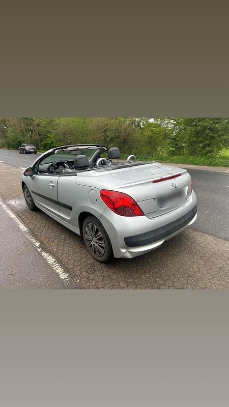 Second-hand Peugeot 207 CC 120 CP (88 kW) 2007 Argintiu Cabrio