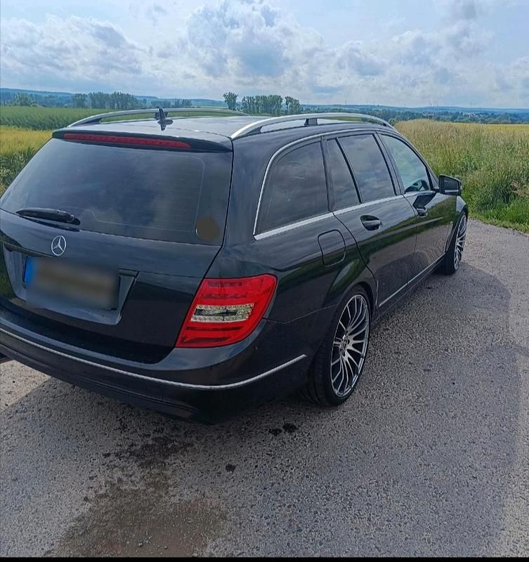 Gebraucht Mercedes C250 204 PS (150 kW) 2011 Kombi