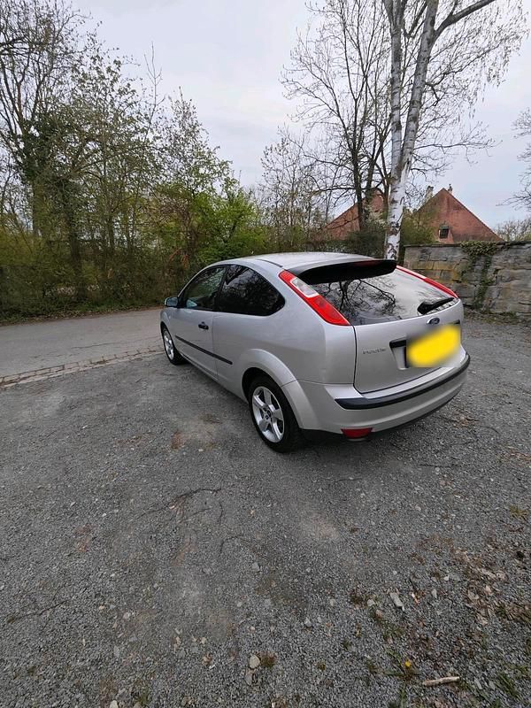 Second-hand Ford Focus 101 CP (74 kW) 2005 Gri Coupe