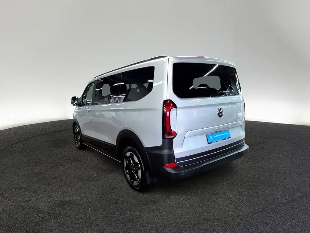 Neu VW T7 PanAmericana 150 PS (110 kW) 2025 Silber Van