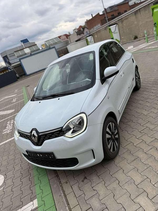 Weiß Gebraucht 2021 Renault Twingo LIMITED Kleinwagen | 8.900 € (Guter Preis) - Bild 1/4