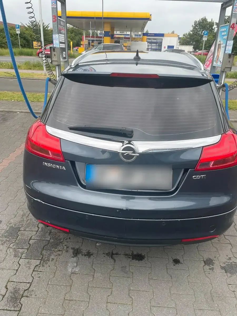 Gebraucht Opel Insignia 160 PS (117 kW) 2010 Blau Kombi