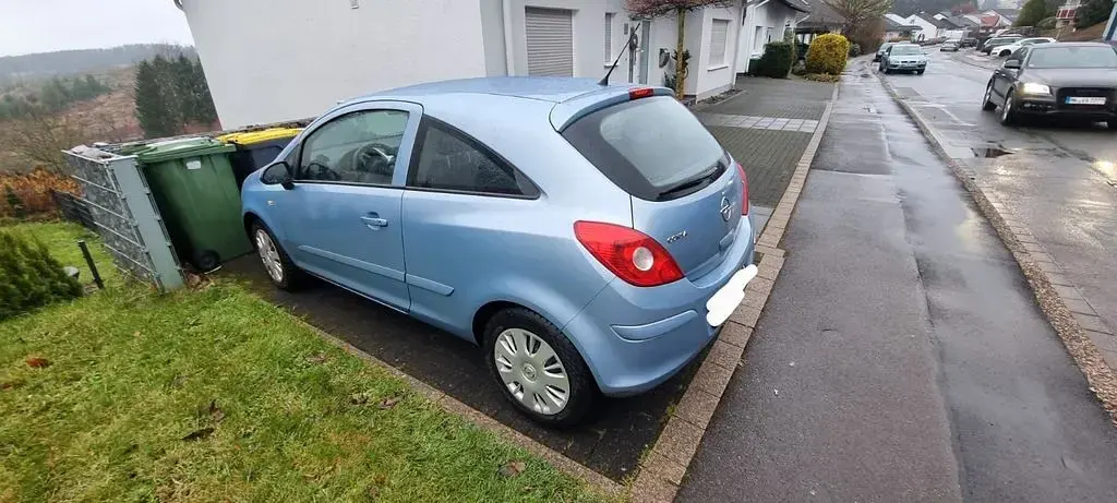 Używany Opel Corsa Cosmo 80 KM (58 kW) 2007 Niebieski Hatchback