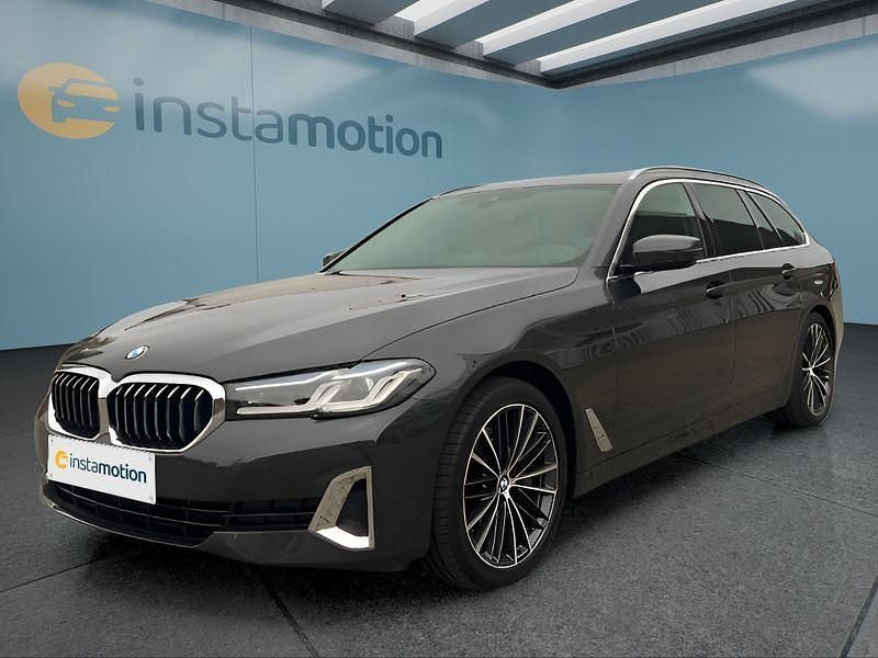 Grau Gebraucht 2022 BMW 530 Kombi | 42.949 € (Fairer Preis) - Bild 1/4