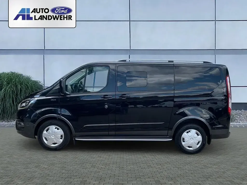 Gebraucht Ford Tourneo Custom Active 170 PS (125 kW) 2022 Schwarz Van