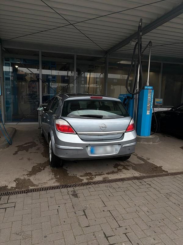 Gebraucht Opel Astra 105 PS (77 kW) 2005 Kleinwagen