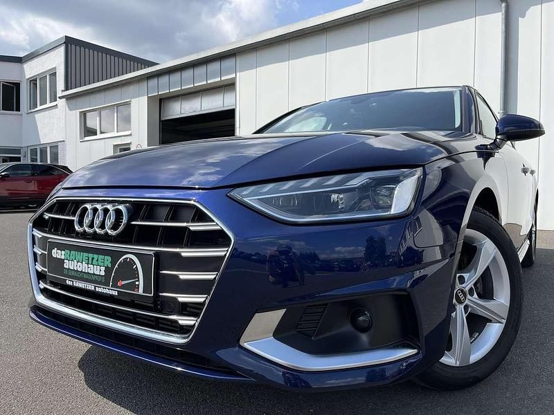 Gebraucht Audi A4 Advanced Plus 150 PS (110 kW) 2022 Navarrablau Limousine