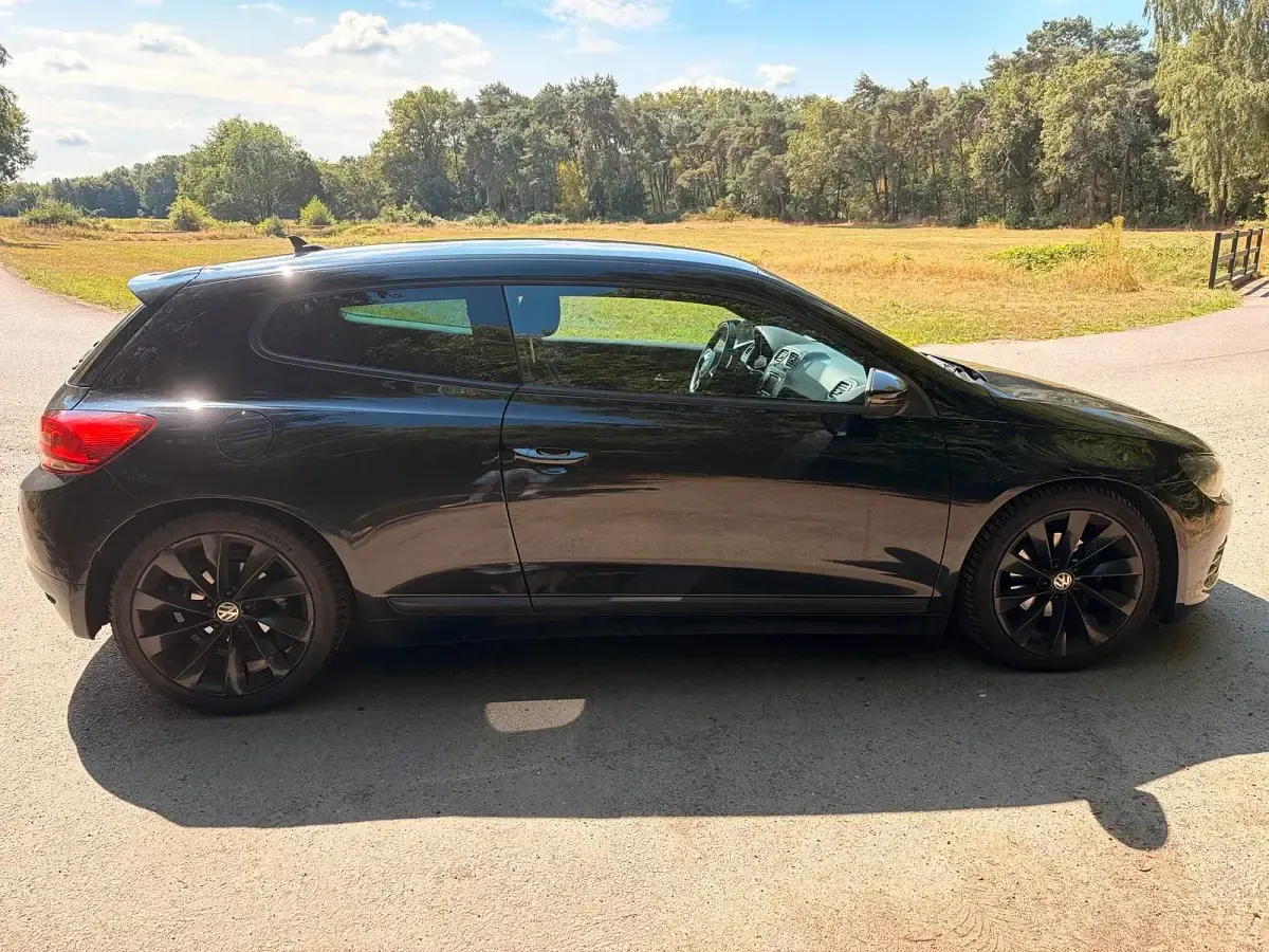 Gebraucht VW Scirocco 140 PS (102 kW) 2011 Schwarz Coupé