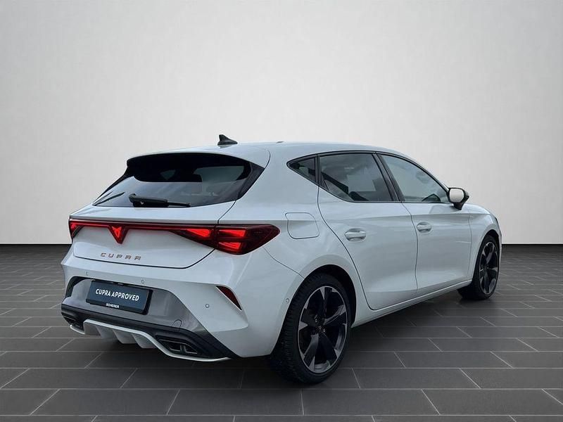 Gebraucht Cupra Leon 150 PS (110 kW) 2025 Glacial weiß metallic (metallic) Limousine