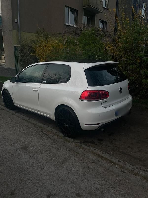 Gebraucht VW Golf VI GTI 211 PS (155 kW) 2011 Weiß Kleinwagen