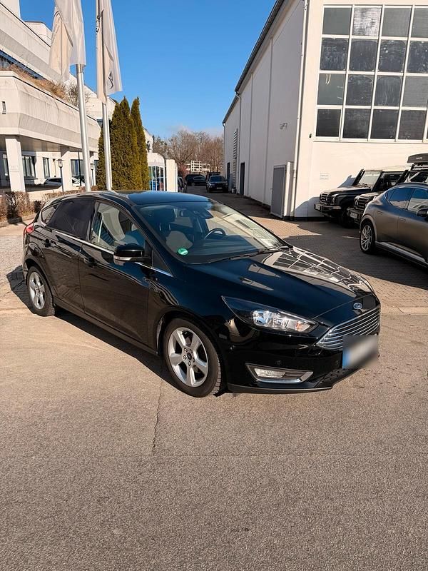 Gebraucht Ford Focus 125 PS (91 kW) 2016 Schwarz Limousine