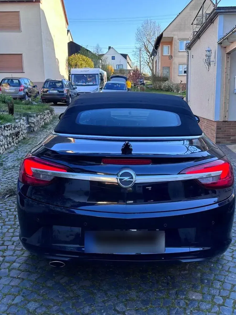 Gebraucht Opel Cascada Innovation 140 PS (102 kW) 2018 Schwarz Cabrio