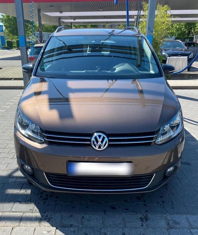 Braun Gebraucht 2012 VW Touran Match Van / Kleinbus | 8.500 € (Fairer Preis) - Bild 1/4