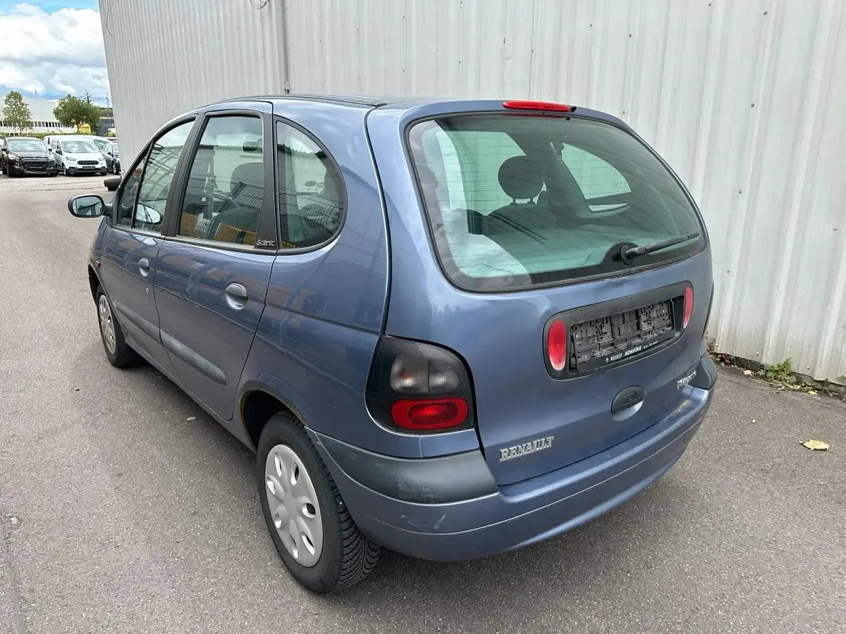 Gebraucht Renault Scénic 90 PS (66 kW) 1999 Violet Van / Kleinbus