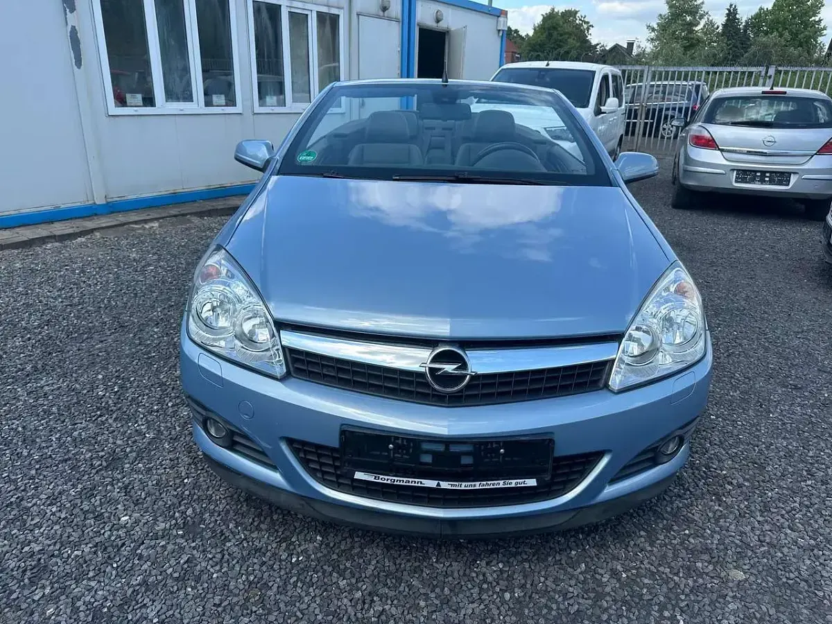 Gebraucht Opel Astra 140 PS (102 kW) 2007 Aeroblau mi2 Cabrio