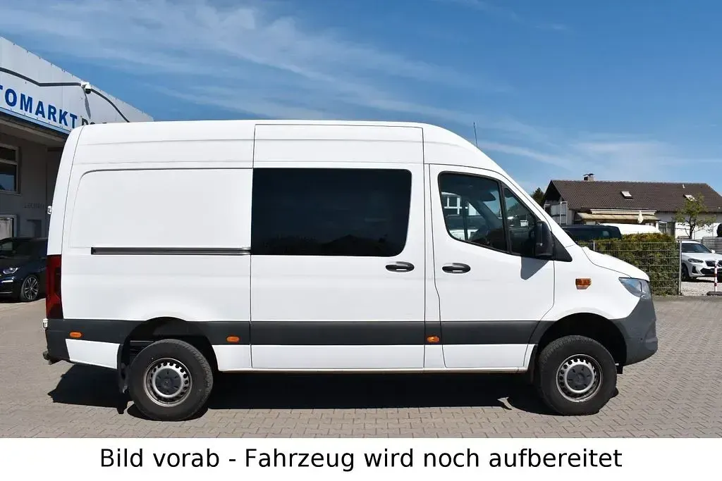 Używany Mercedes Sprinter 163 KM (119 kW) 2021 Biały Van