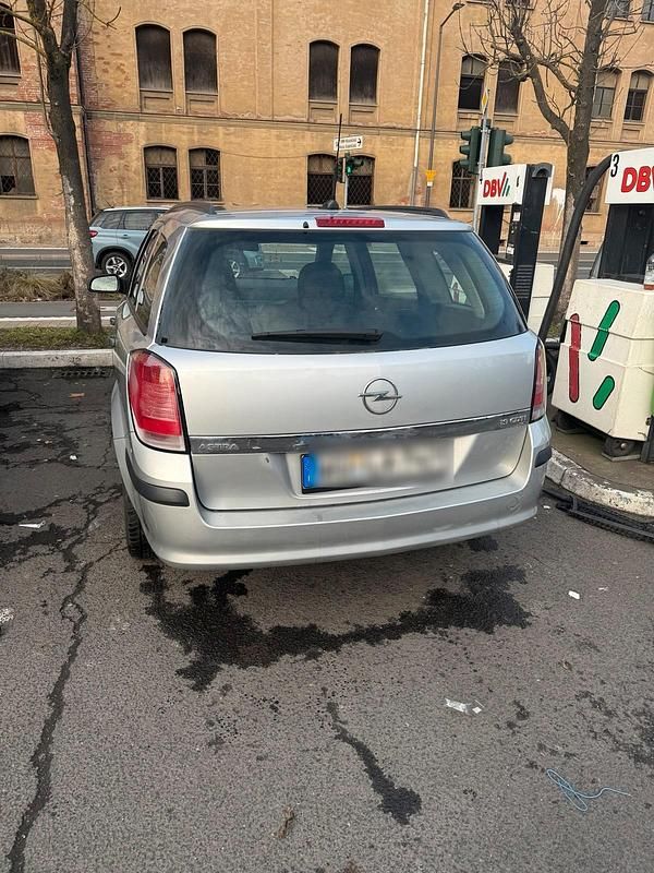 Gebraucht Opel Astra 120 PS (88 kW) 2005 Silber Kombi