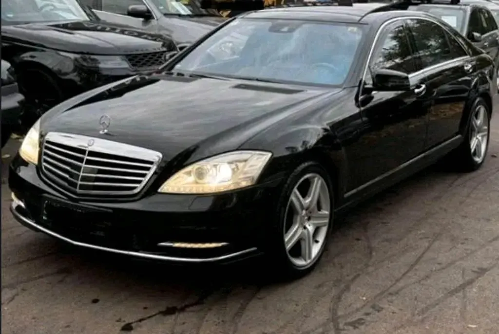Gebraucht Mercedes S250 204 PS (150 kW) 2011 Schwarz Limousine
