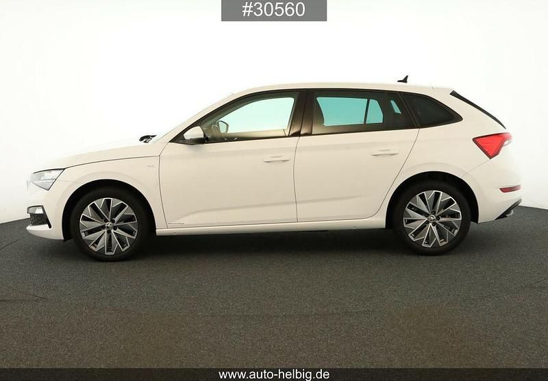 Gebraucht Skoda Scala Tour 150 PS (110 kW) 2022 Candyweiss Kleinwagen