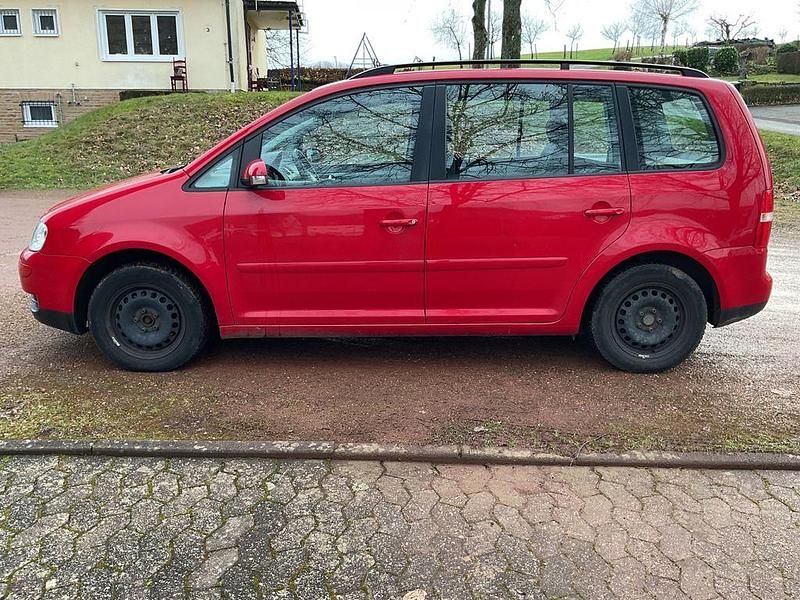 Gebraucht VW Touran Basis 116 PS (85 kW) 2003 Van / Kleinbus