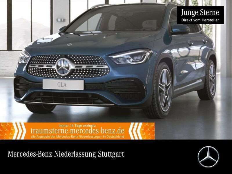 Blau Gebraucht 2020 Mercedes GLA200 AMG SUV | 31.490 € (Guter Preis) - Bild 1/3