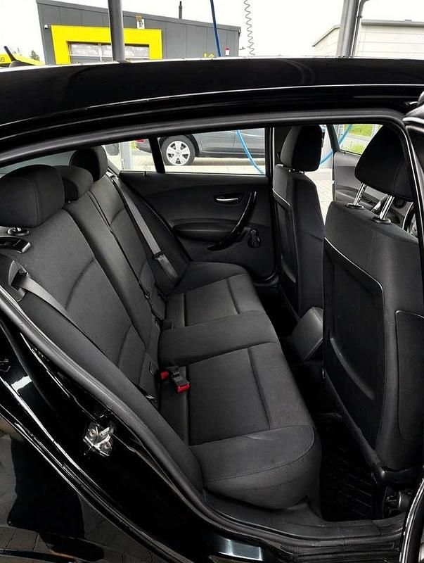 Używany BMW 118 Performance 122 KM (89 kW) 2006 Czarny Hatchback