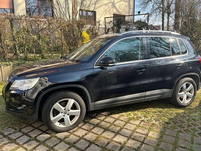 Gebraucht VW Tiguan 140 PS (102 kW) 2009 Schwarz SUV