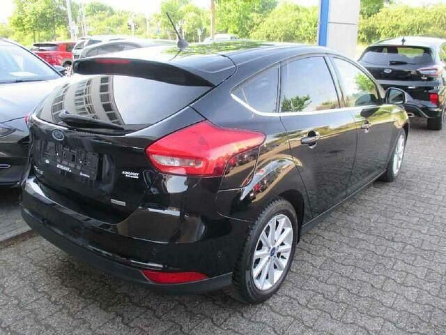 Gebraucht Ford Focus Titanium 125 PS (91 kW) 2018 Iridiumschwarz metallic (metallic) Limousine