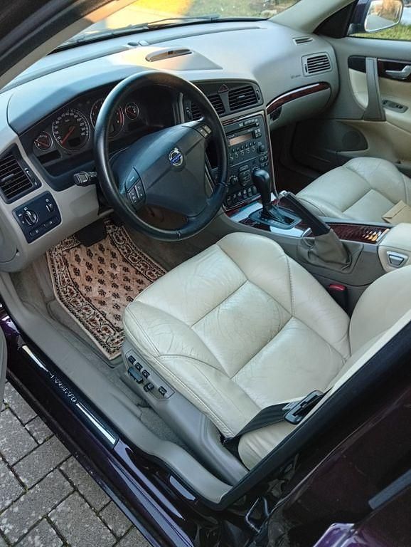 Gebraucht Volvo S60 Summum 170 PS (125 kW) 2005 Andere farben Limousine