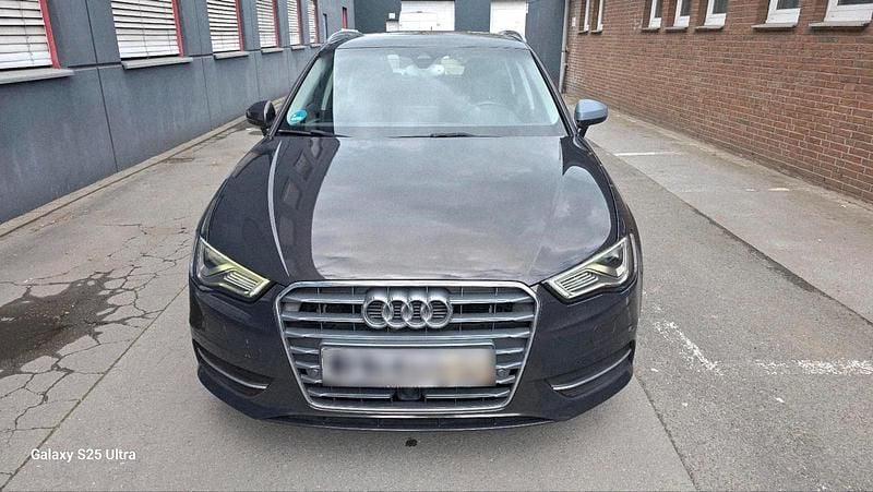 Gebraucht Audi A3 125 PS (91 kW) 2014 Andere farben Limousine