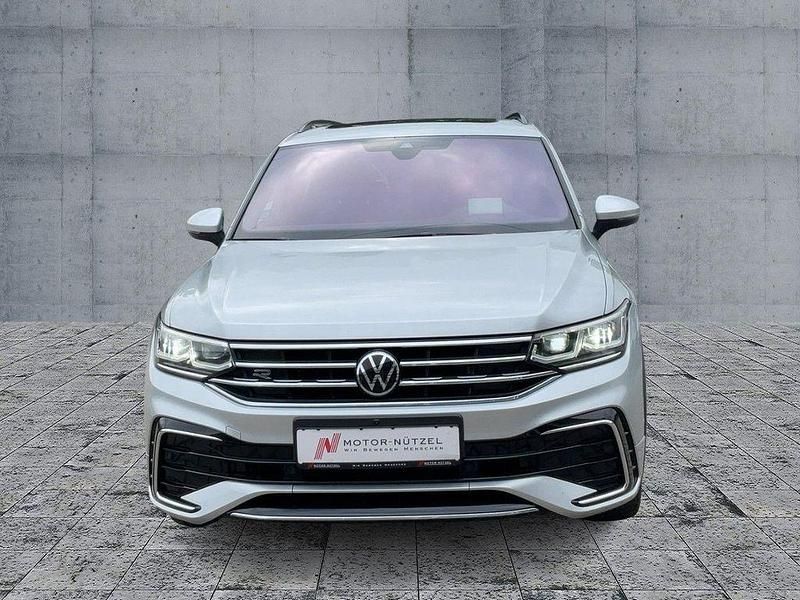 Gebraucht VW Tiguan R-line 190 PS (139 kW) 2022 Silber SUV
