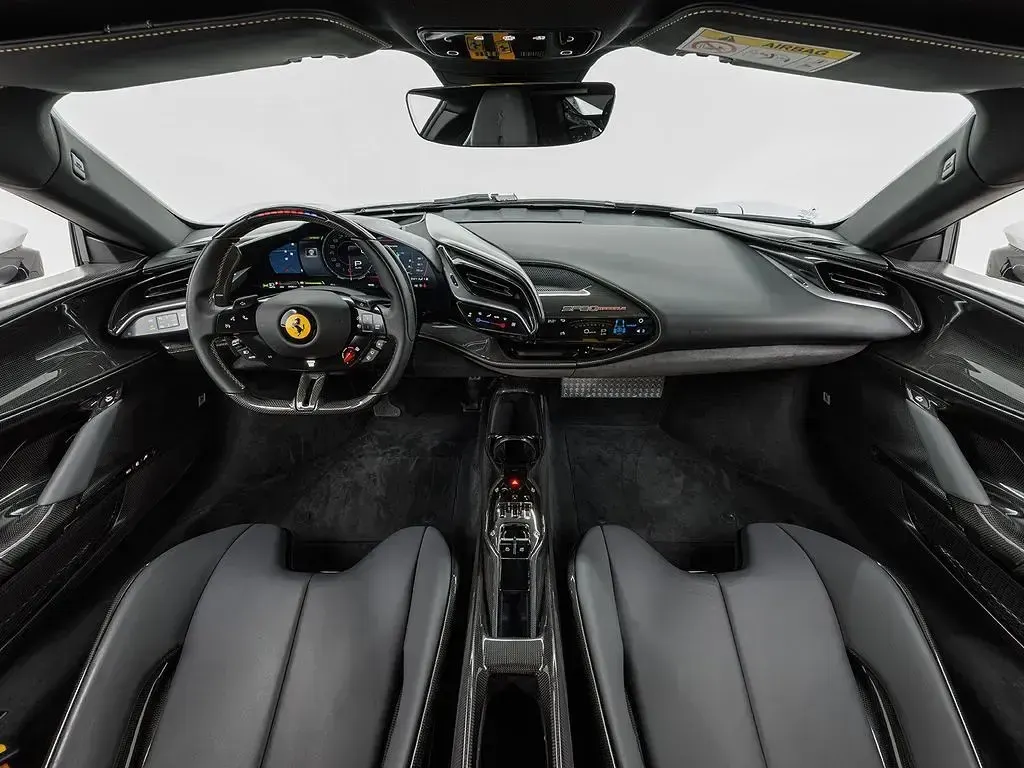 Gebraucht Ferrari SF90 999 PS (734 kW) 2022 Grau Coupé