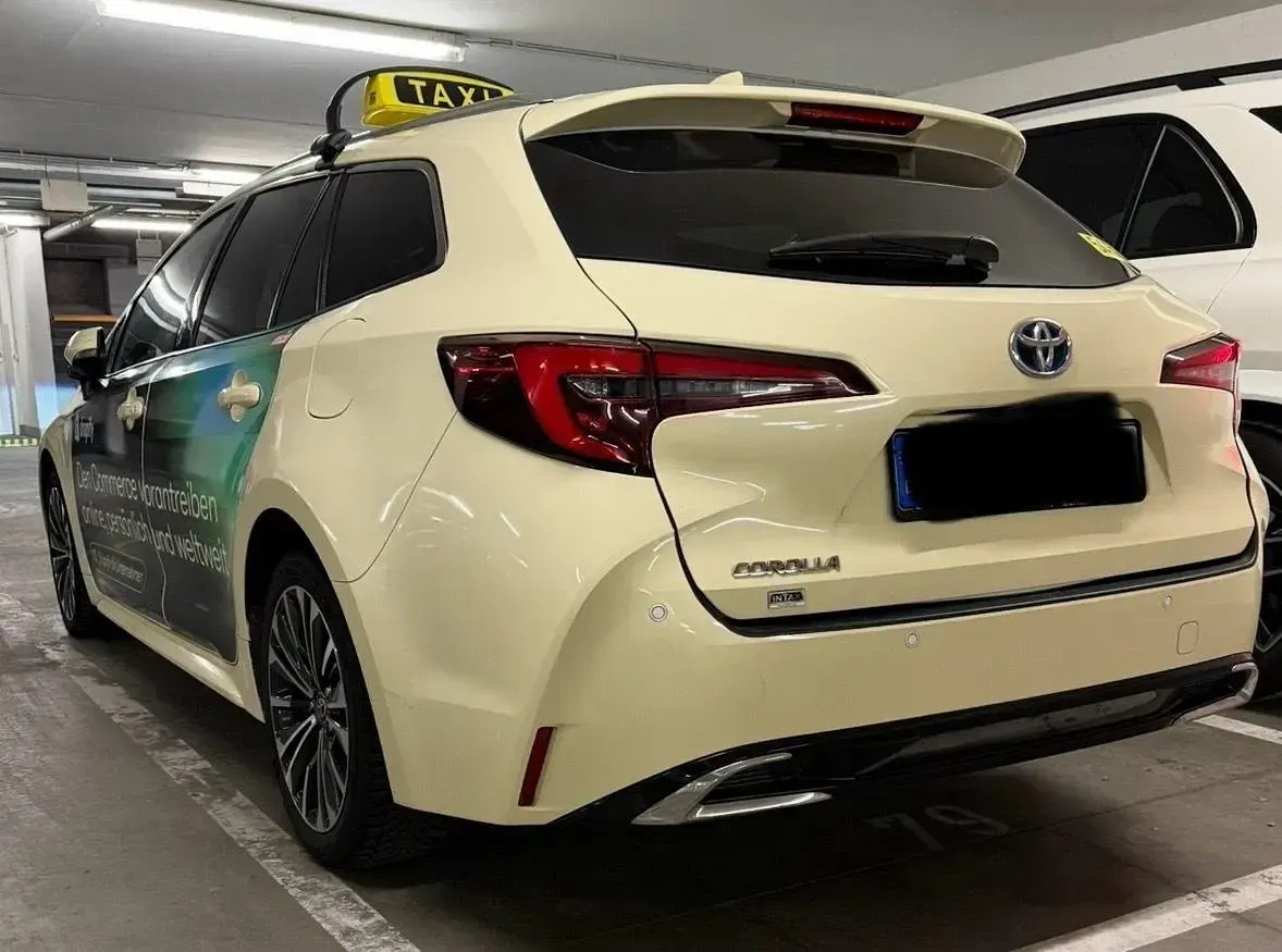 Gebraucht Toyota Corolla 140 PS (102 kW) 2023 Weiß Kombi