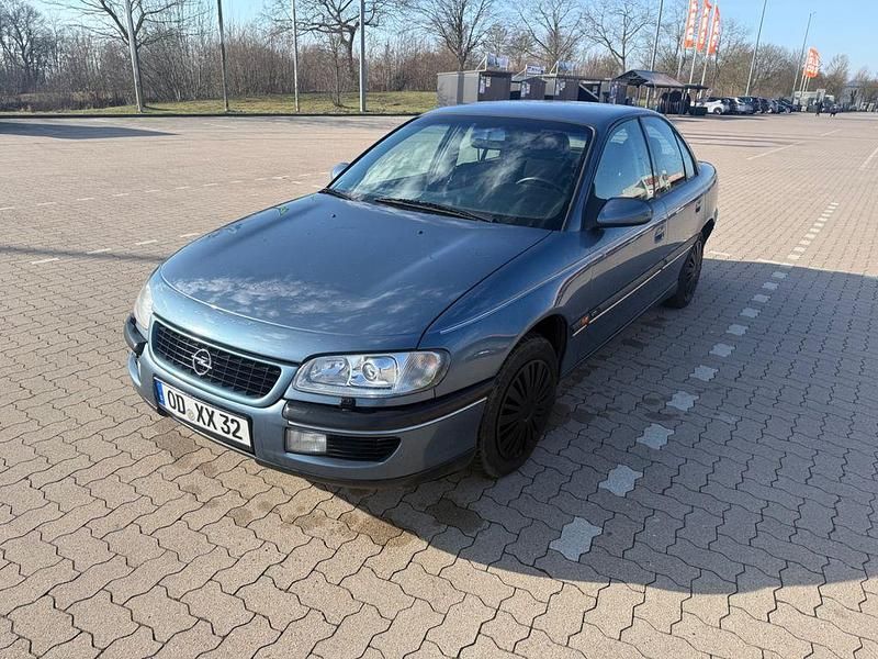 Gebraucht Opel Omega 136 PS (100 kW) 1999 Blau Limousine