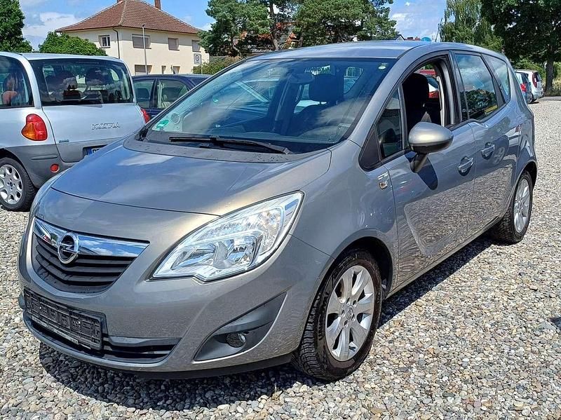 Muskatgrau/muskat braun(m2) Gebraucht 2010 Opel Meriva Edition Van / Kleinbus | 4.300 € (Fairer Preis) - Bild 1/4