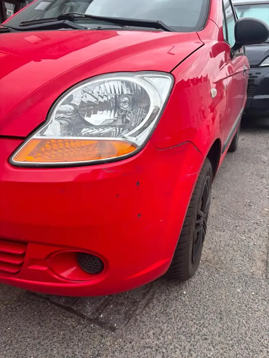 Gebraucht Chevrolet Matiz 52 PS (38 kW) 2009 Rot Kleinwagen