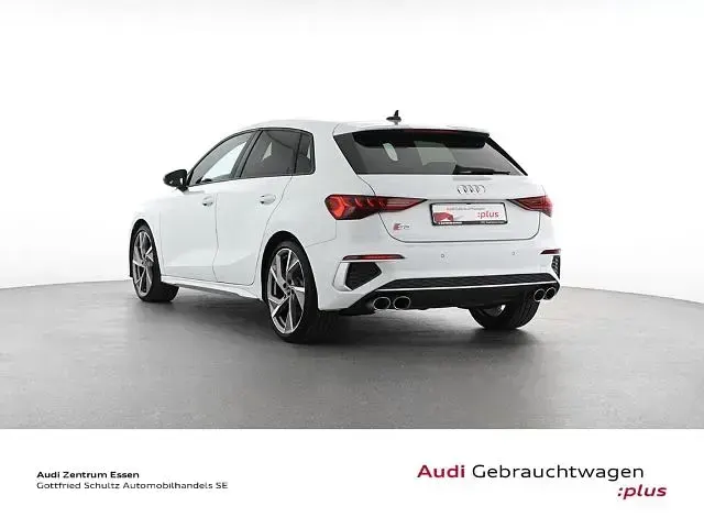 Gebraucht Audi S3 Basis 310 PS (228 kW) 2023 Weiss Limousine