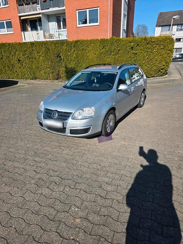 Gebraucht VW Golf V 105 PS (77 kW) 2007 Silber Kombi