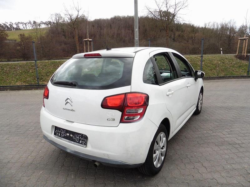 Gebraucht Citroën C3 Tendance 73 PS (53 kW) 2010 Weiß Kleinwagen