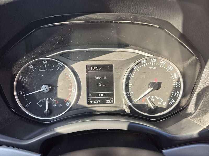 Gebraucht Skoda Octavia Impuls Edition 105 PS (77 kW) 2011 Bronze Kombi