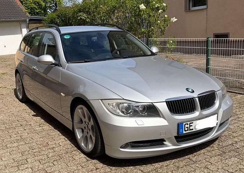 Second-hand BMW 325 Performance 218 CP (160 kW) 2006 Argintiu Break